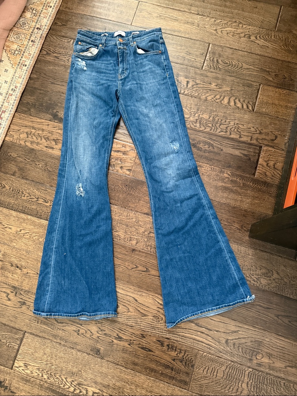 Closed - Dark Distressed Blue Flared Jeans with Wide Leg Size 29 Long Inseam
